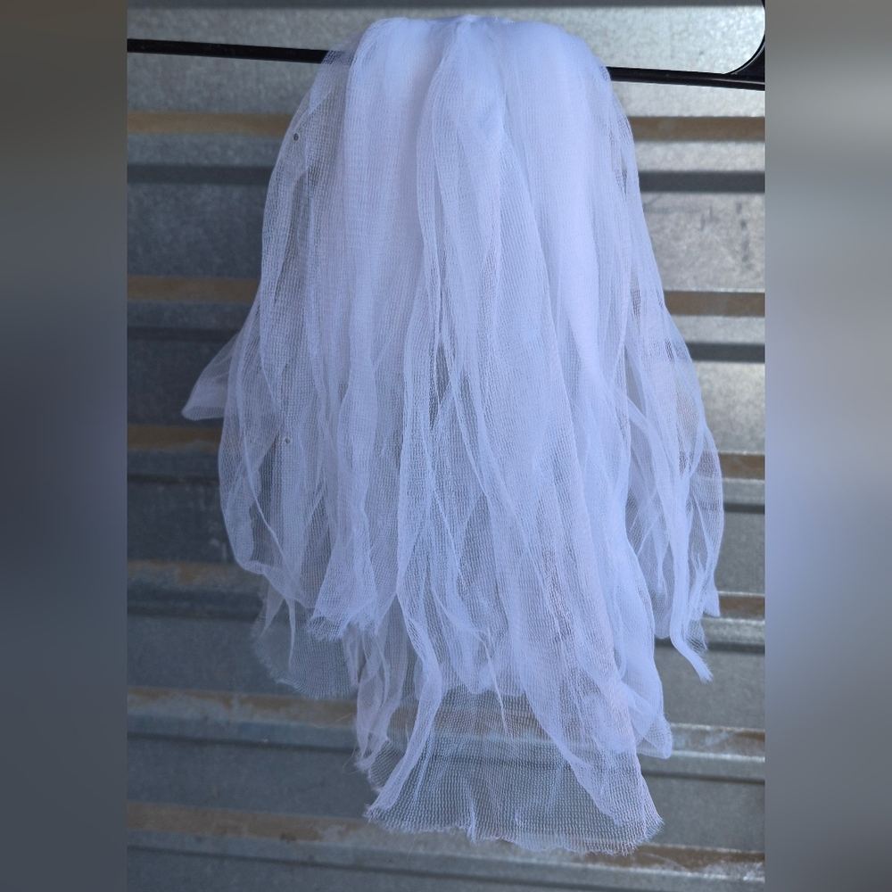 Elegant White and Gray Tulle Skirt